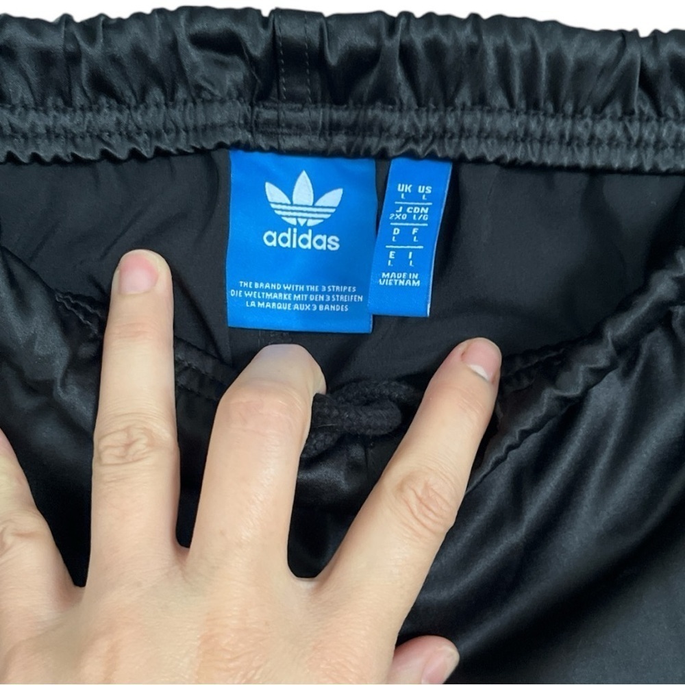 Adidas retro originals adicolor button down Black/Legend Ink size L EUC C-3 - Picture 2 of 7